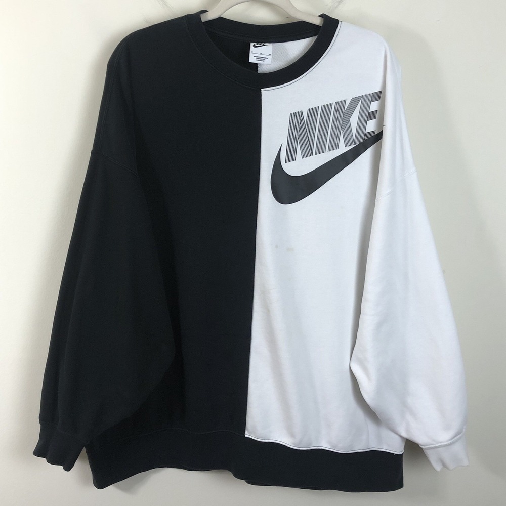Nike Fleece Oversized Colorblock Crewneck Sweatshirt Womens M Black White